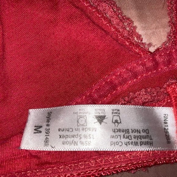 Tilly's Coral Lace Bralette - Picture 2 of 3